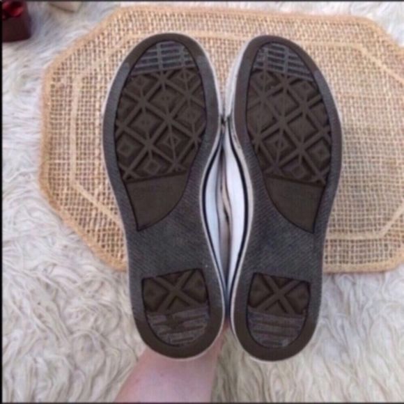 Converse Double Tongue Low Canvas Sneakers - Picture 14 of 16